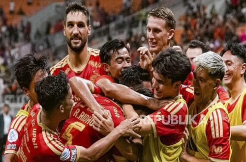 Persija Tekuk Persik 2-1, Shin Tae-yong Soroti Kualitas Rumput JIS