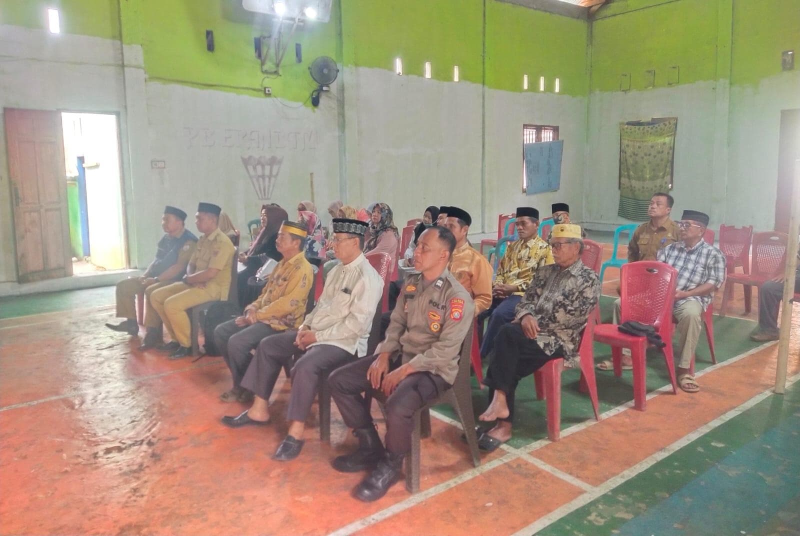Bhabinkamtibmas Batetangnga Hadiri Silaturahmi Lembaga Tallu Bate, Perkuat Pelestarian Adat